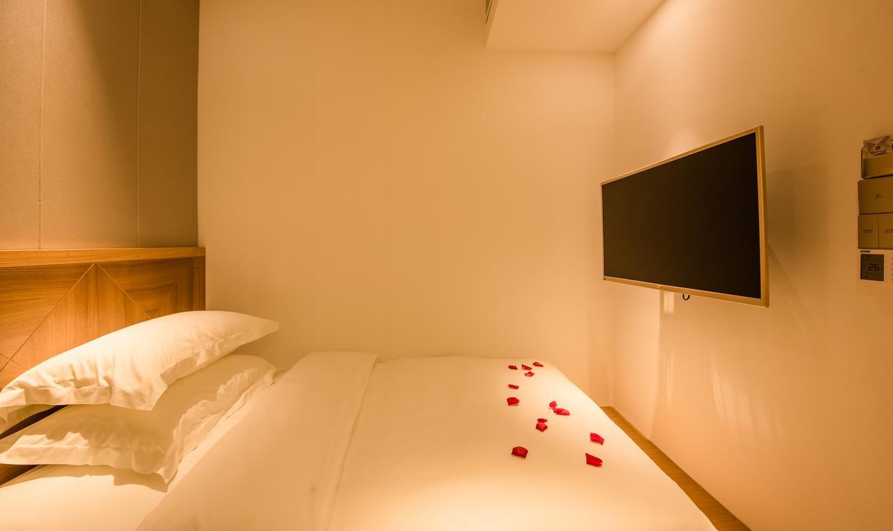 Borrman Hotel Guangzhou Tianhe Sports Center Екстериор снимка